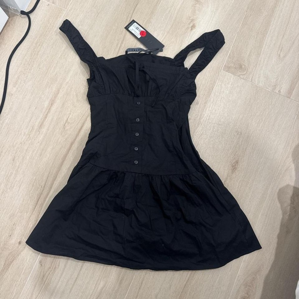 Lioness heart shaped mini dress in black new with tags - needs zipper